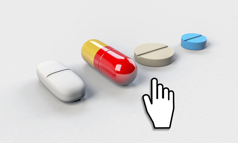pharmacy Pillole di web: in crescita le farmacie del futuro